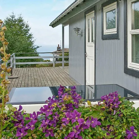 Three-bedroom In Hasle 3 度假居